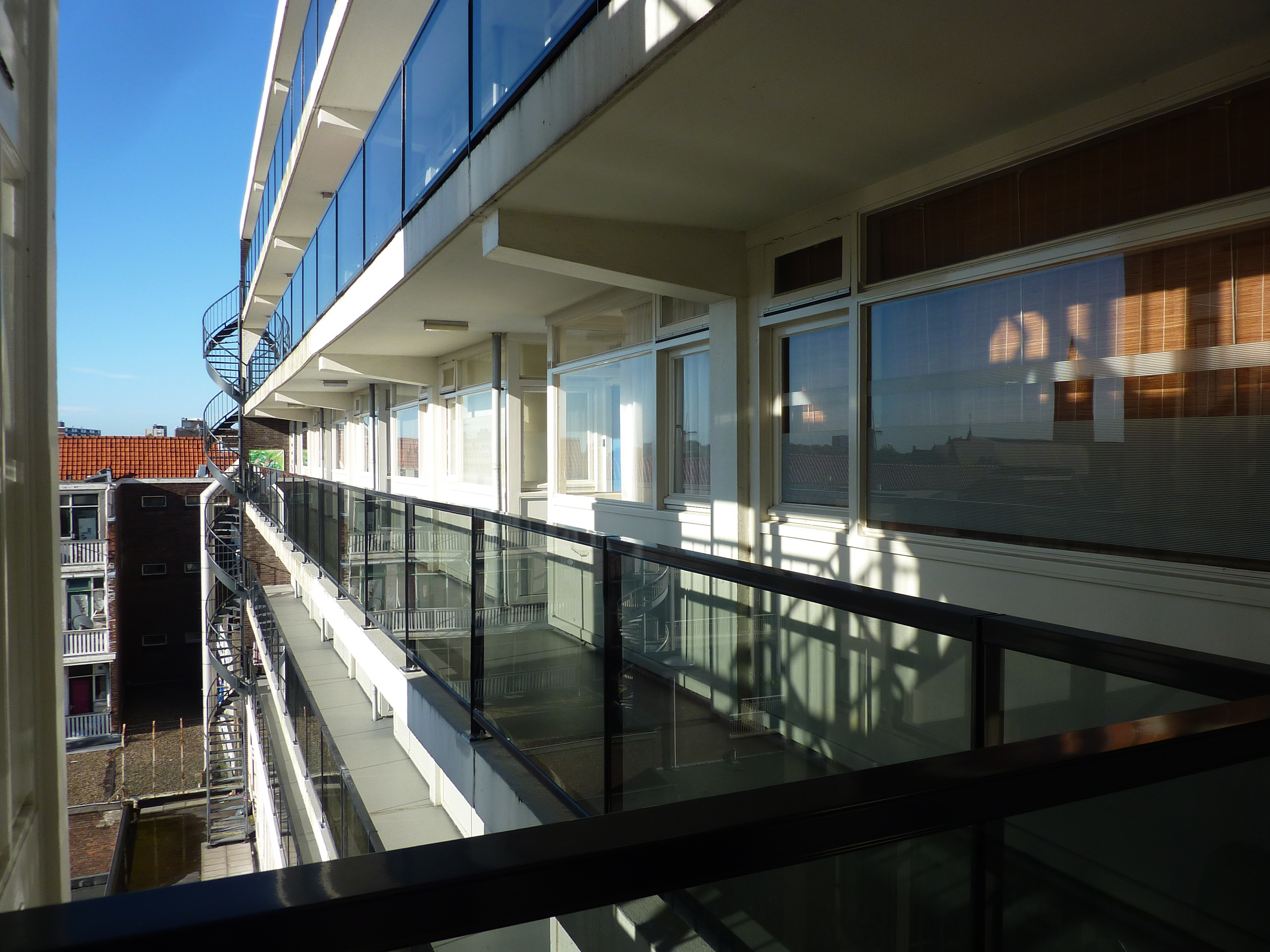 Glashekken balkon ruwbouw appartementeneigenaar.nl